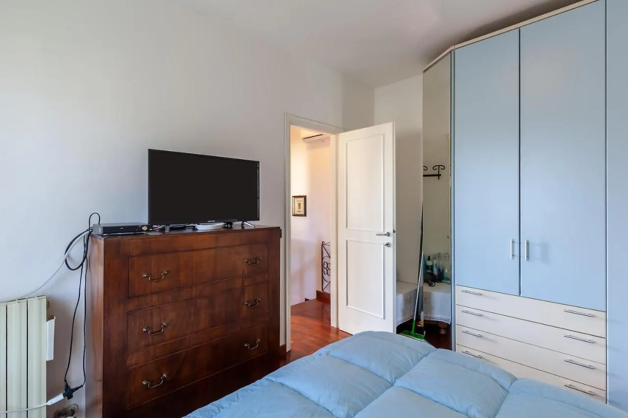 Casa Valdosti Villa Marina di Massa 0*,  Italy