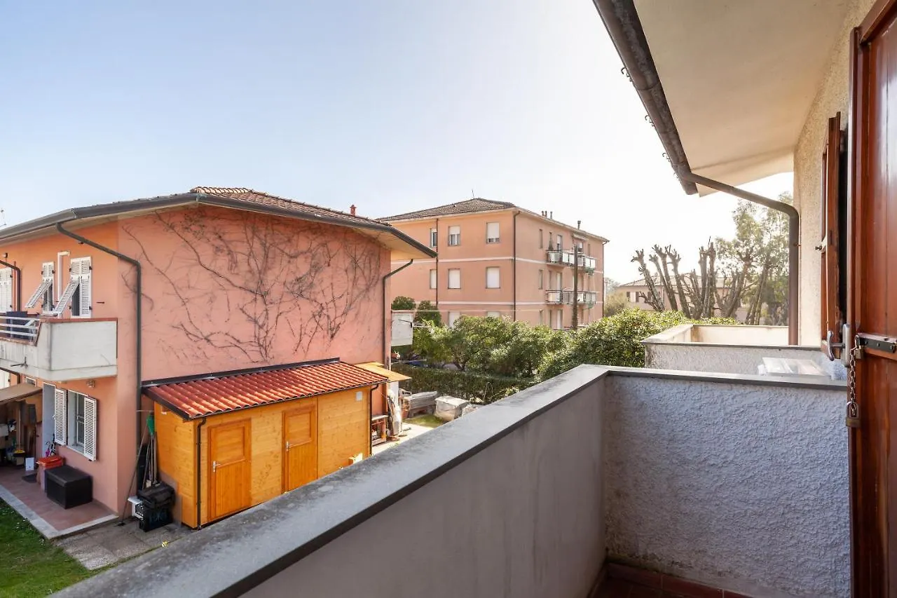 Casa Valdosti Villa Marina di Massa